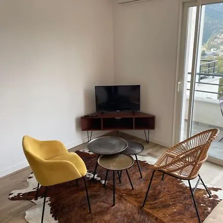 Magnifique Dans Neuve * Corte (Corsica)